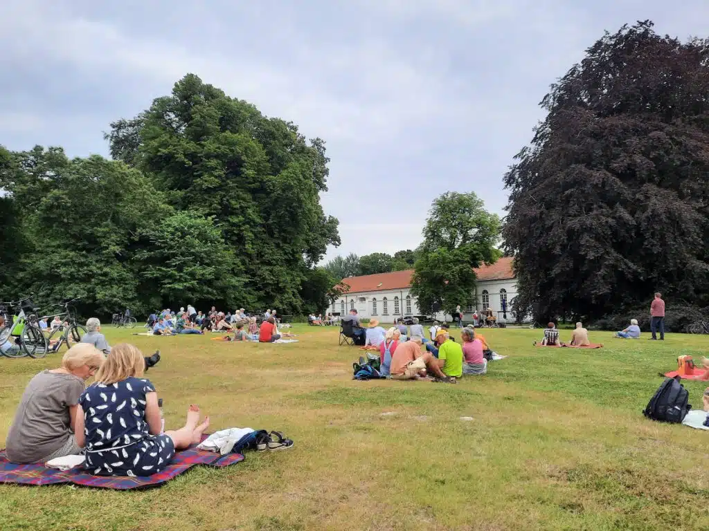 Erleben Sie das Musik im Schlosspark Putbus auf Rügen